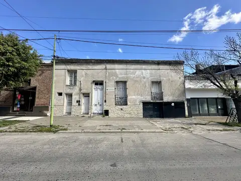 Terreno en venta de 254 m2 totales. Ubicado en pleno Centro Campana