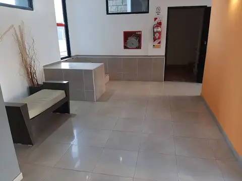 Alquiler por invierno departamento 1 ambiente en Miramar. Edificio Miralmar