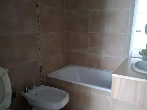Departamento en Alquiler con 1 cocheras