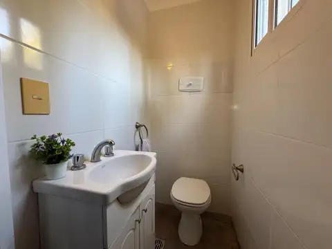 Casa en Venta con 5 cocheras