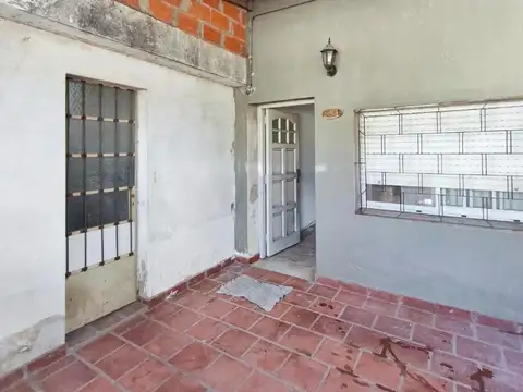 Depto Tipo Casa en Venta en Jose Leon Suarez, USD 45.000