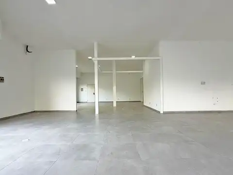 Local en Alquiler en Arroyito, $ 3.000.000