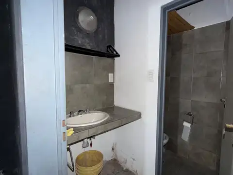 Local en alquiler a metros de av de mayo