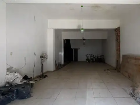 Local en alquiler a metros de av de mayo 