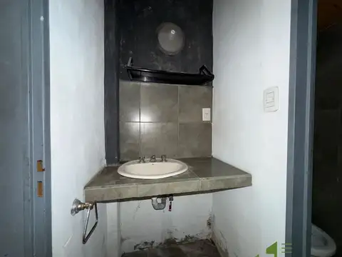 Local en alquiler a metros de av de mayo