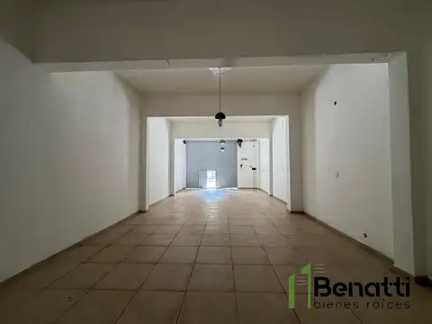 Local en Alquiler en Ramos Mejia, $ 900.000