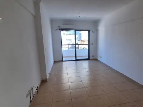 Alquiler Departamento Monoambiente con balcón Apto Profesional