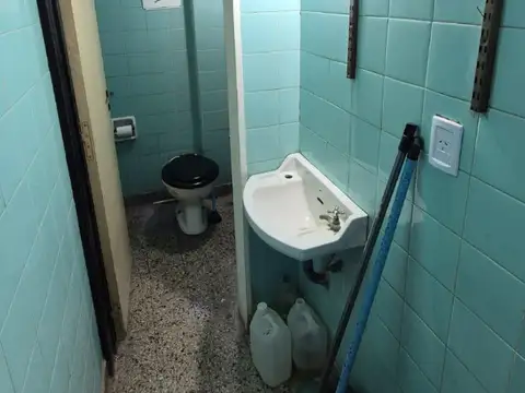 Local en Venta 55 años