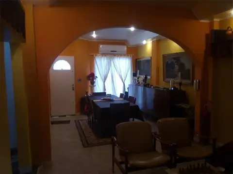 Depto Tipo Casa en Venta en Villa Ballester, USD 107.000