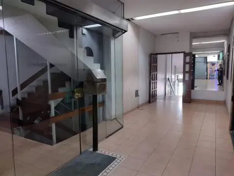 Local en Alquiler en Villa Ballester, $ 320.000