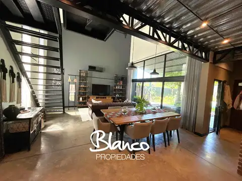 Casa 4 ambientes con 3 baños