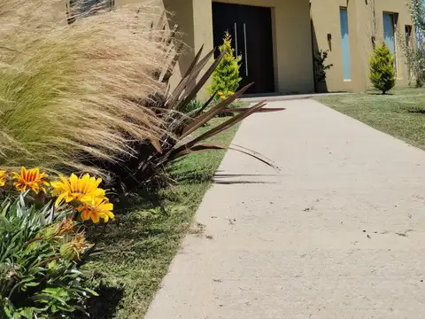 Casa en Venta en Capilla del Señor, USD 450.000