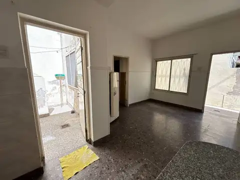VENTA CASA 4 AMBIENTES RAMOS MEJIA
