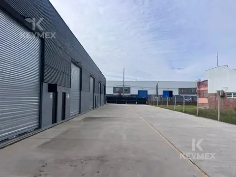 Galpon en Alquiler 30  mts Fondo