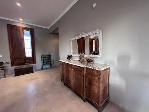 Casa 6 ambientes con 3 baños