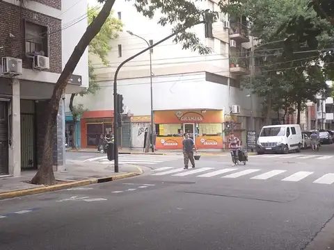 Local en Venta 35 años