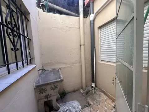Depto Tipo Casa en Alquiler en Temperley, $ 600.000
