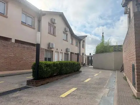 Casa Dúplex  en Alquiler en Zarate Centro, Zárate, G.B.A. Zona Norte