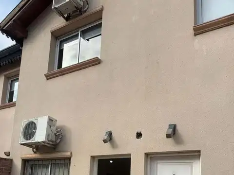 Casa en Alquiler en Zarate, $ 700.000