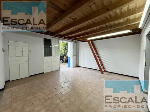 LOCAL COMERCIAL EN BARRIO ARROYITO