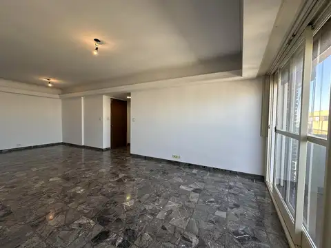 Departamento en Alquiler de 3 dormitorios