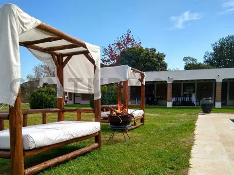 ALQUILER TEMPORAL-Increíble Quinta en El Remanso | 4500m² Parque + Pileta 6x12m | Juegos y Capacidad