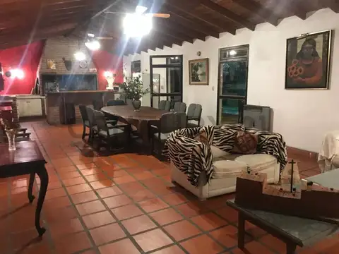 ALQUILER TEMPORAL-Quinta en El Remanso | 4500m² Parque + Pileta 6x12m | Juegos y Capacidad