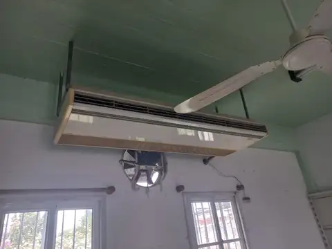 Local en Venta 40 años