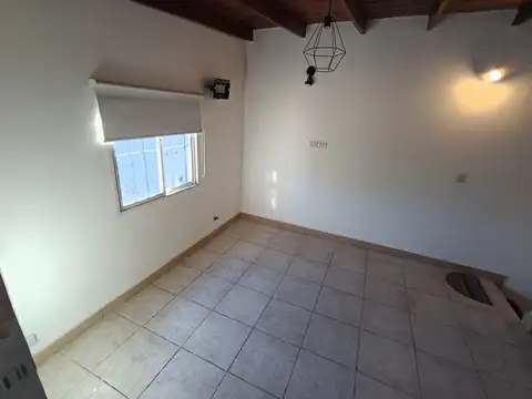 Departamento en Alquiler en Banfield, $ 550.000