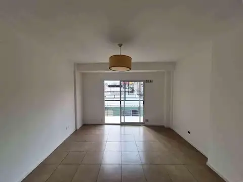 Departamento en Alquiler en Flores, $ 500.000