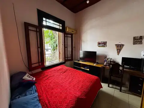 VENTA CASA 4 AMBIENTES EN VELEZ SARSFIELD TERRAZA