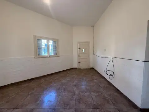 Depto Tipo Casa en Alquiler en Villa Saenz Peña, $ 900.000