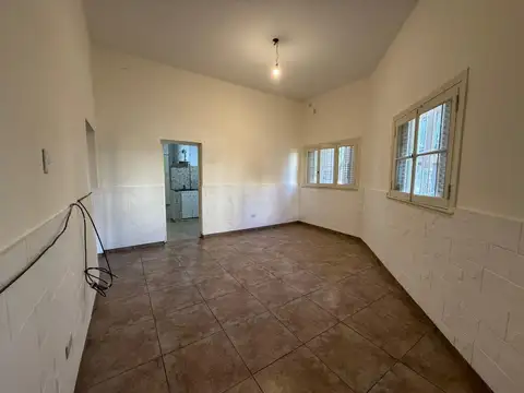 Depto Tipo Casa en Alquiler de 3 ambientes