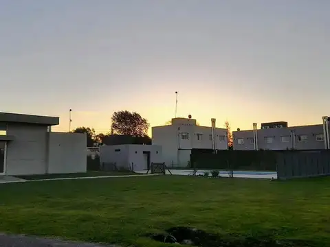 Terreno en Venta en Francisco Alvarez, USD 66.000