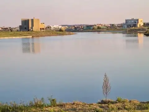 Terreno en Venta de 867,0 m2