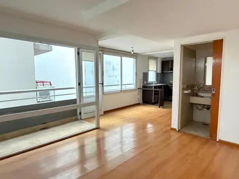 Departamento de 2 ambientes en las Cañitas- Super luminoso