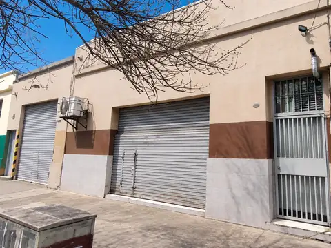 ALQUILER DEPOSITO PATERNAL VARIOS RUBROS SOBRE AV