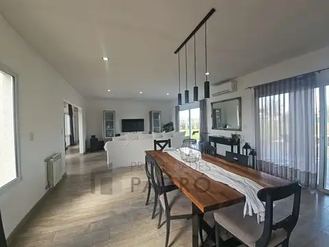 Casa en venta. UF 179. Barrio San Roque, Comarcas de Luján. RETASADA. OPORTUNIDAD.
