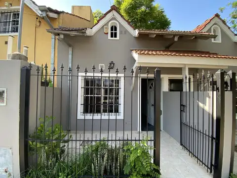 Departamento 2 ambientes con patio en alquiler Jose C. Paz