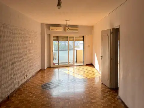 Departamento en Alquiler en Almagro, $ 890.000