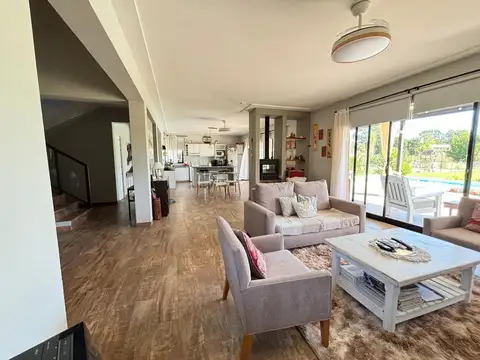 Casa en Venta en Guernica, USD 195.000