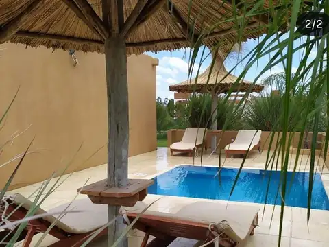 Casa 3 ambientes con 2 baños