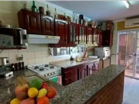 Casa en Venta en Moron, USD 105.000