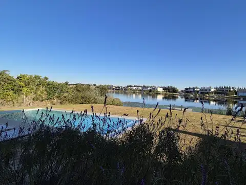 Casa de lujo, 5 hab en suite a la laguna en Barbarita en VENTA y ALQUILER