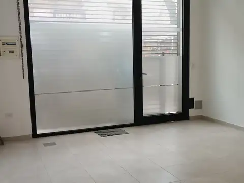 Local en Alquiler en Balvanera, $ 680.000