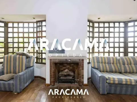 Casa en Venta con 1 cochera