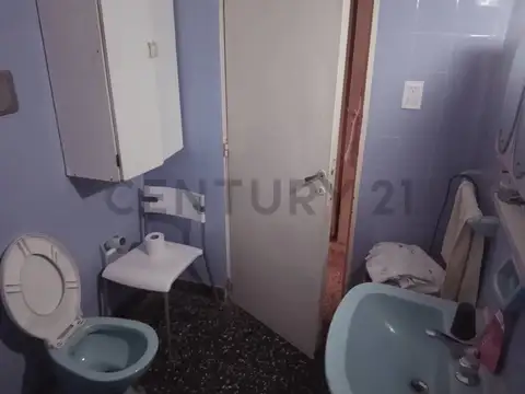 CASA 2 FAMILIAS  2 PLANTAS INDEPENDIENTES  TERRAZA + PARRILLA  A METROS ALTO AVELLANEDA