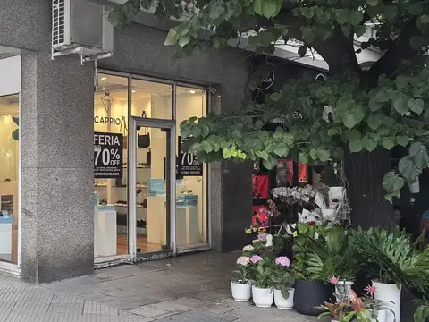 Local en Venta en Recoleta, USD 750.000