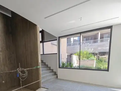 Oficina Monoambiente con 4 baños