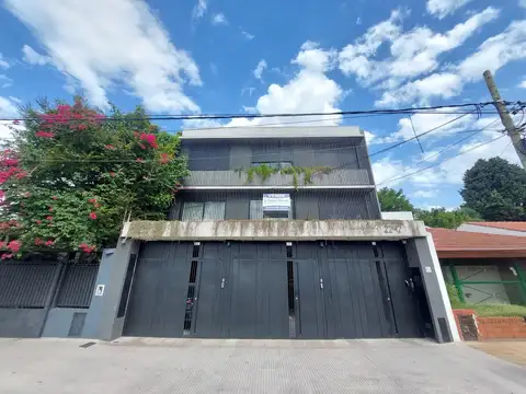 IMPRESIONANTE DUPLEX 4 AMB CON PILETA